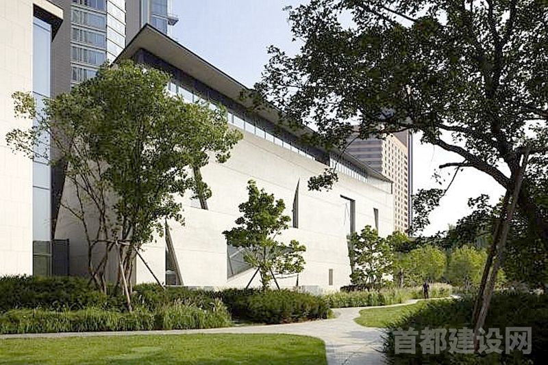 启皓中心树起高端综合体标杆